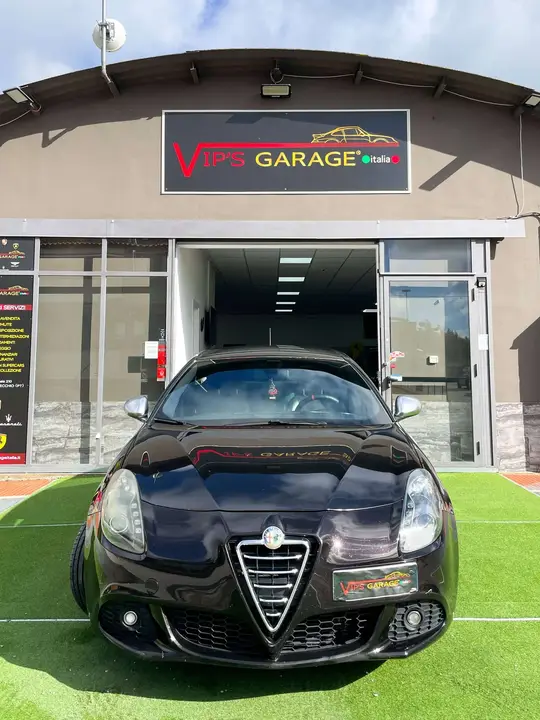 Alfa Romeo Giulietta 2011 photo 2