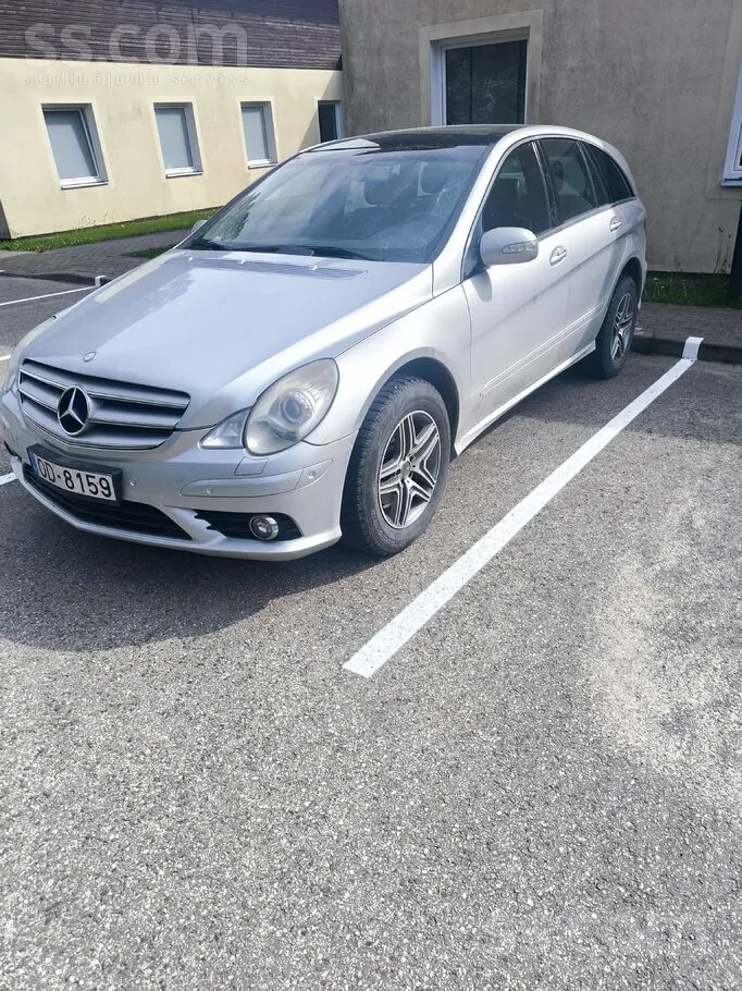 Mercedes-Benz R320