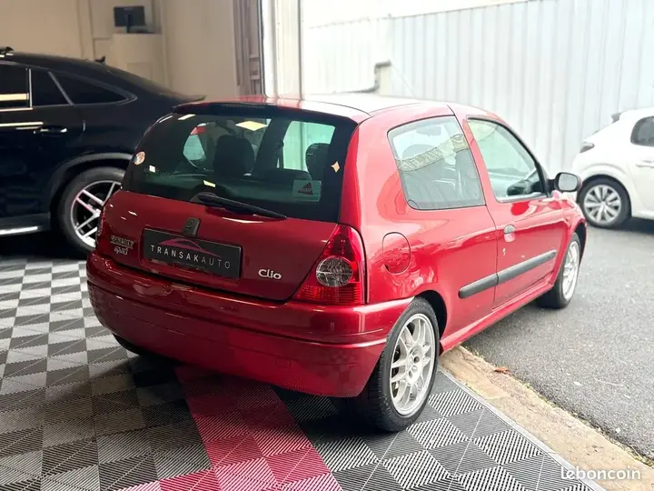 Renault Clio 2000 photo 5