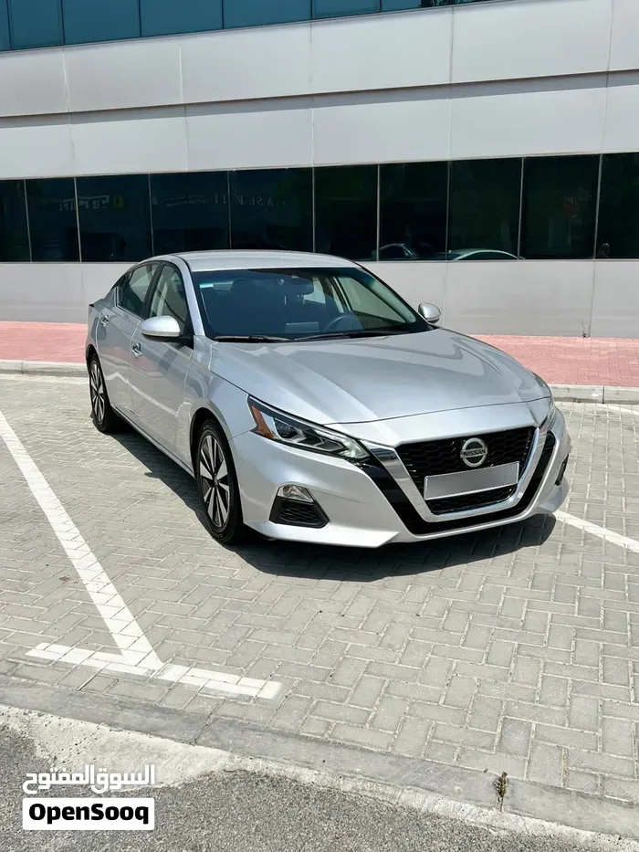Nissan Altima 2021 photo 2