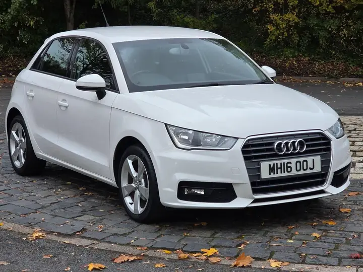 Audi A1 2016 photo 2