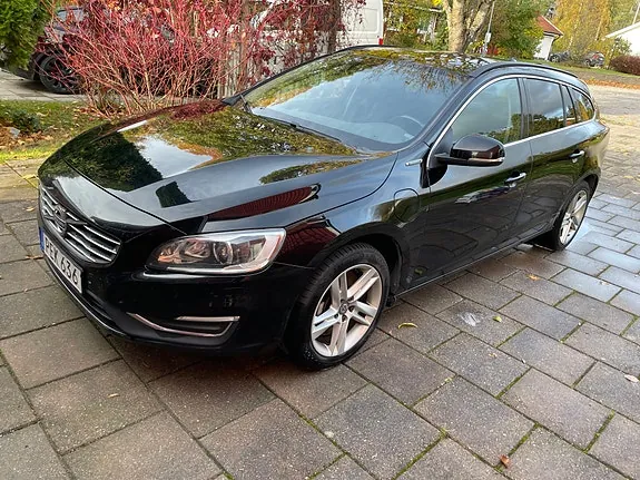 Volvo V60 2017 photo 2