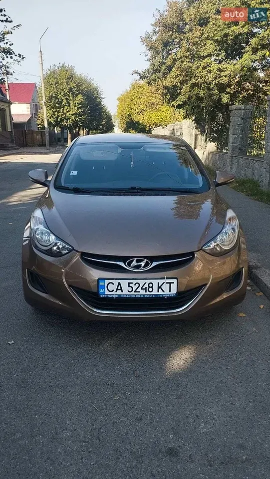 Hyundai Elantra 2013 photo 3