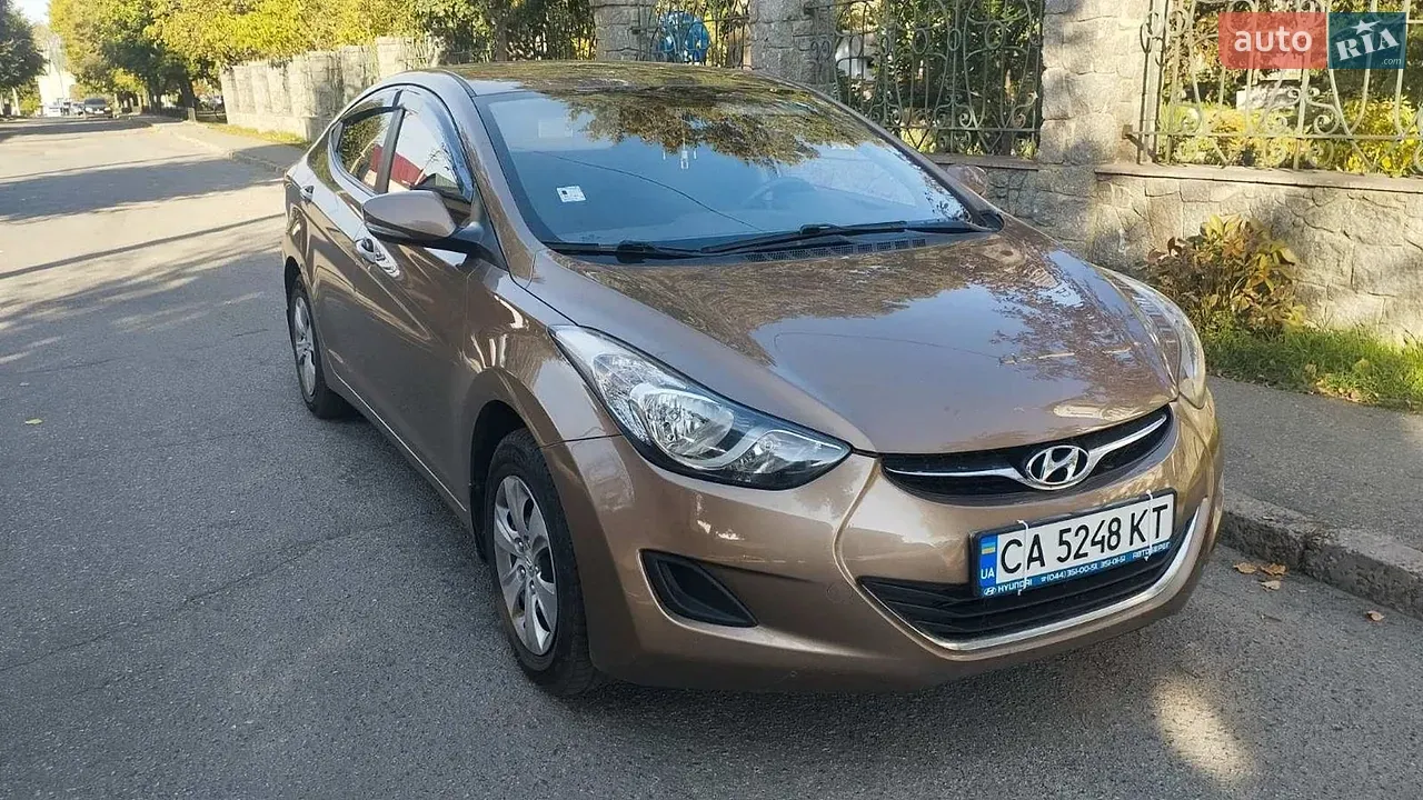 Hyundai Elantra 2013 photo 4