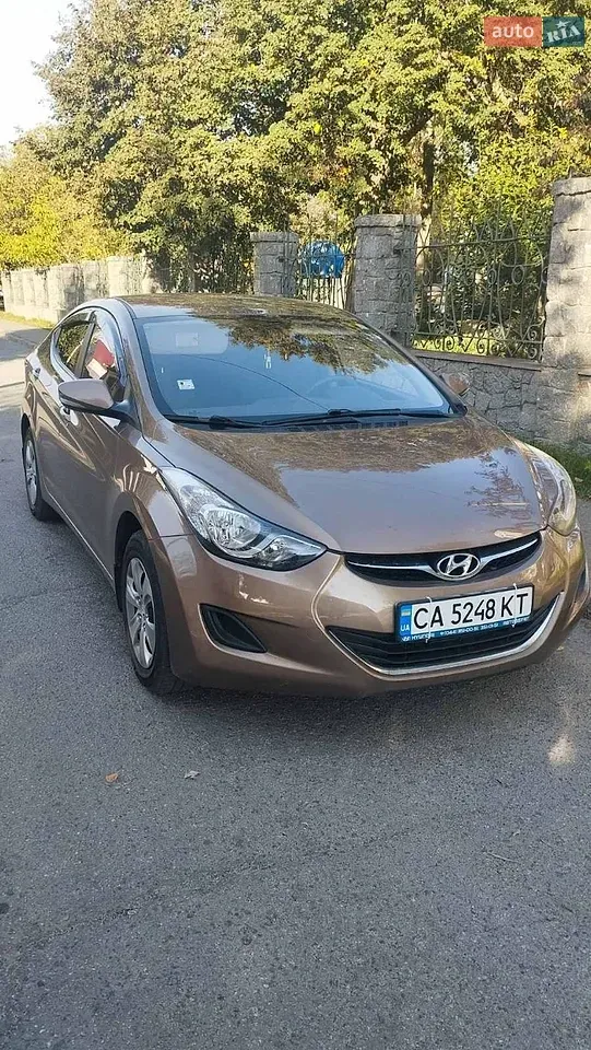 Hyundai Elantra