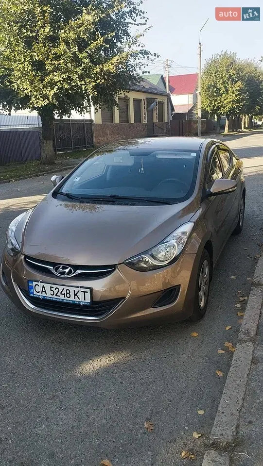 Hyundai Elantra 2013 photo 2