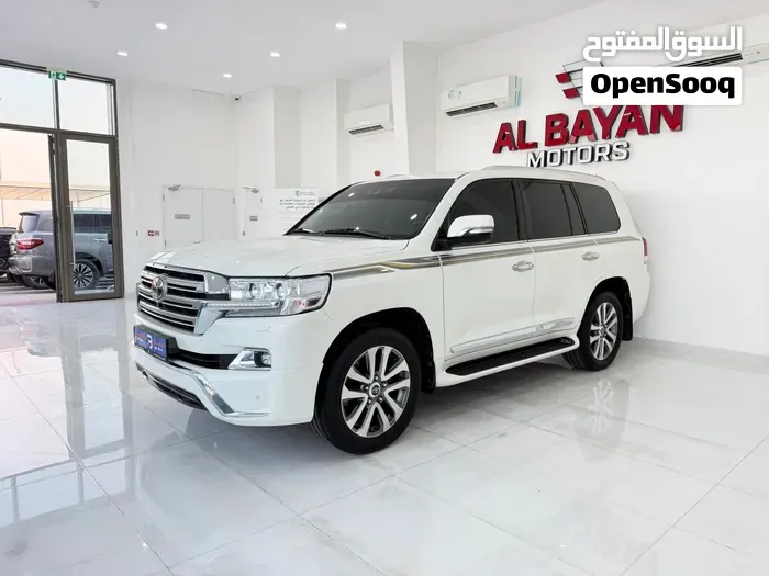 Toyota Land Cruiser 2018 photo 2
