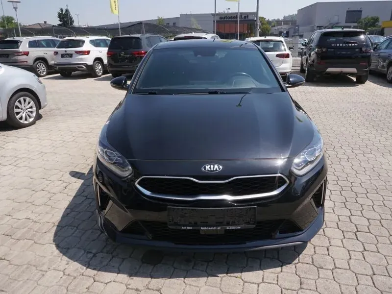 Kia Proceed 2022 photo 2