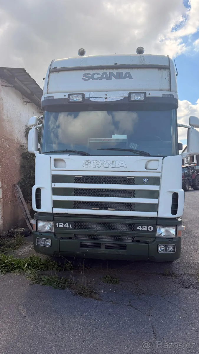 Scania R124 2001 photo 4
