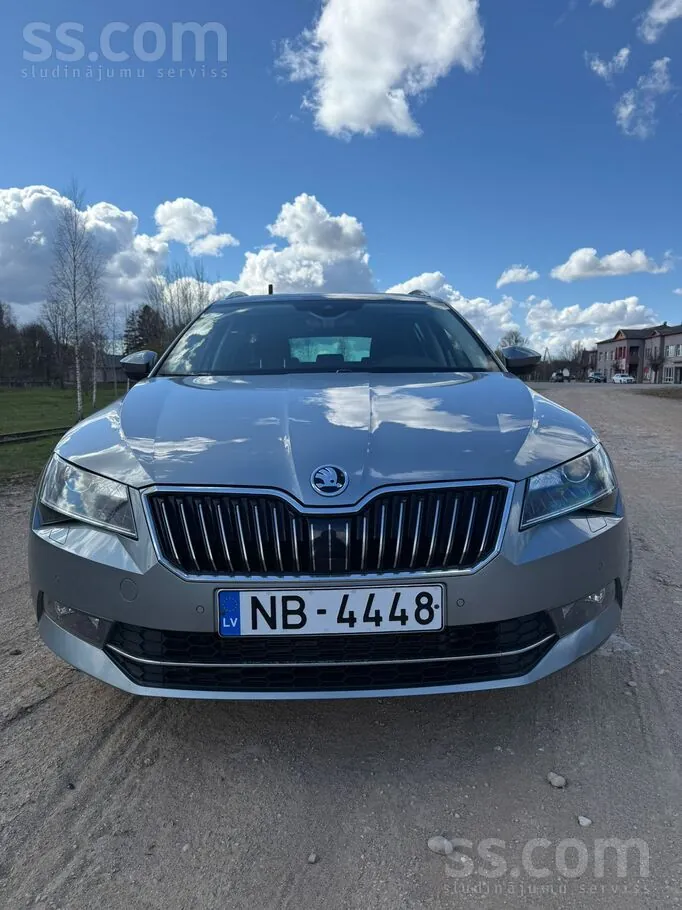 Skoda Superb 2018 photo 4
