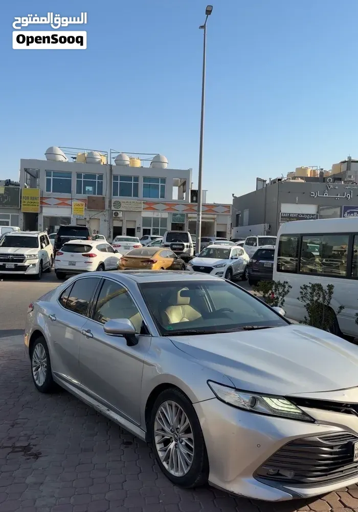 Toyota Camry 2018 photo 2