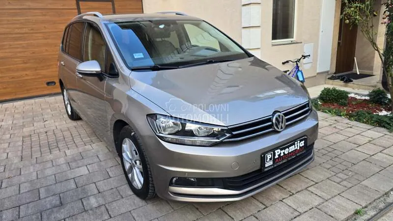 Volkswagen Touran 2017 photo 5