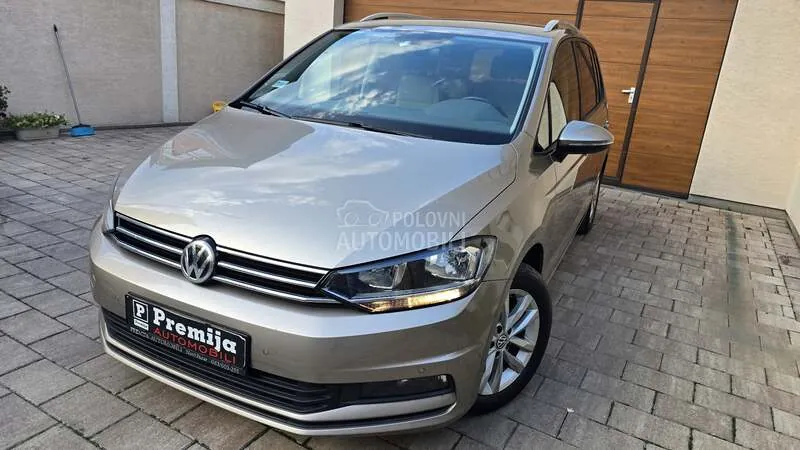 Volkswagen Touran 2017 photo 2