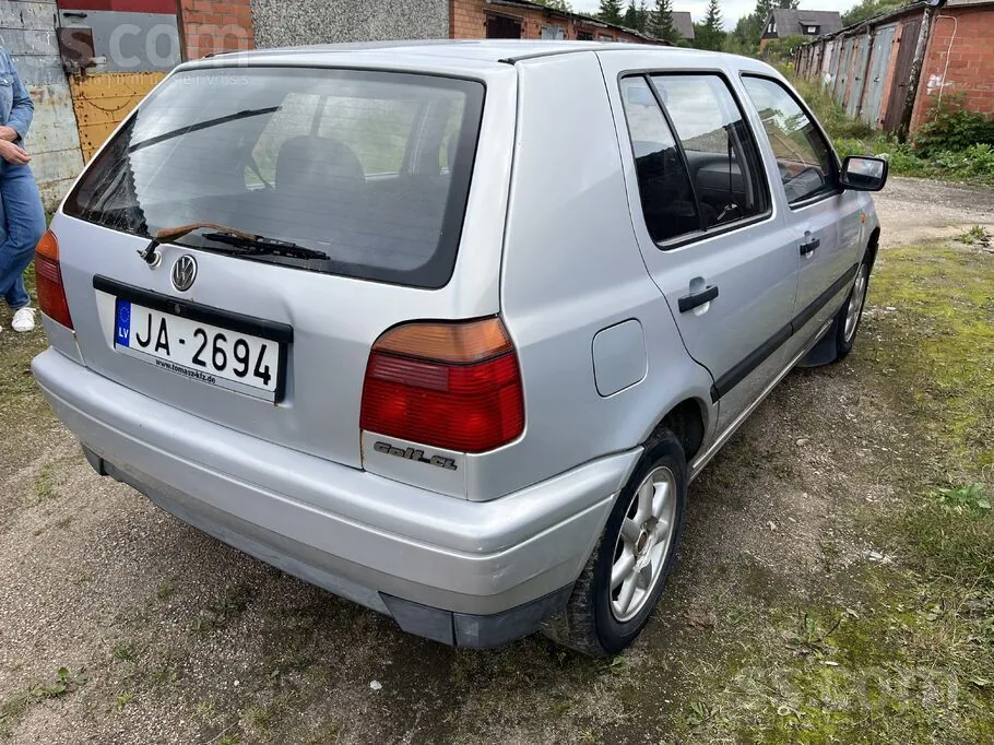 Volkswagen Golf 1996 photo 2
