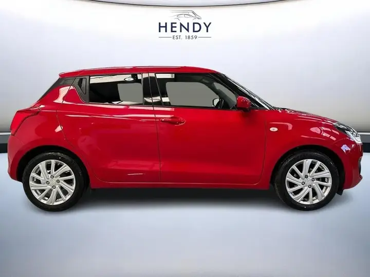 Suzuki Swift 2022 photo 2