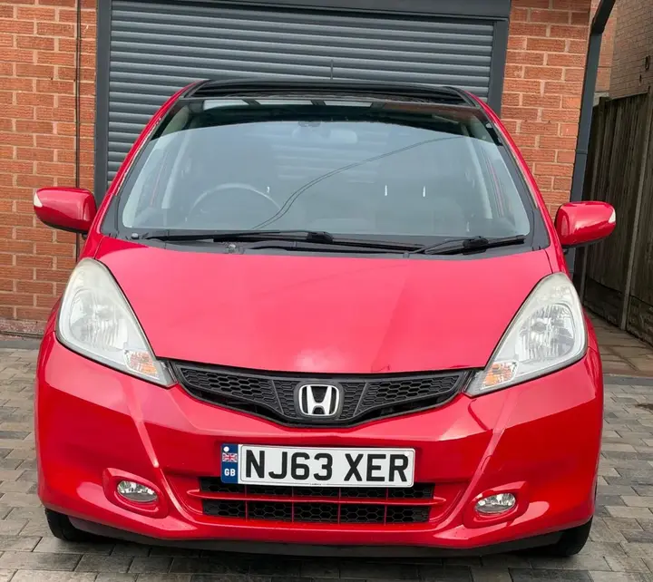 Honda Jazz 2013 photo 2