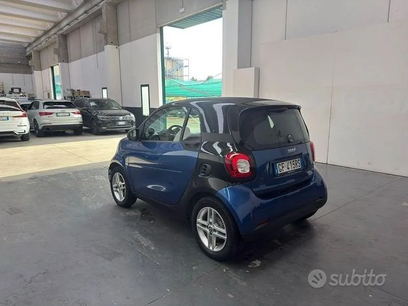 Smart Eq Fortwo 2021 photo 3