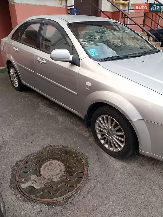 Chevrolet Lacetti 2012 photo 2