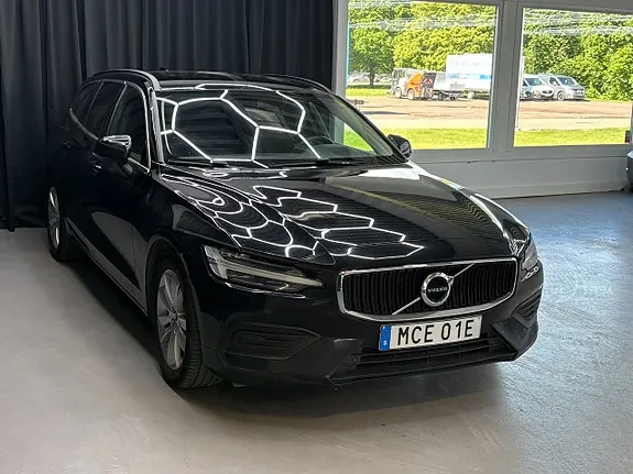 Volvo V60 2022 photo 2