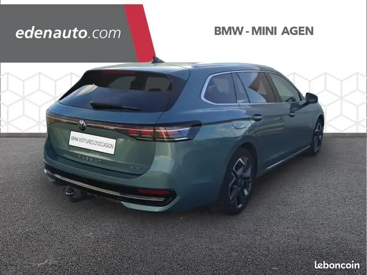 Volkswagen Passat 2023 photo 2