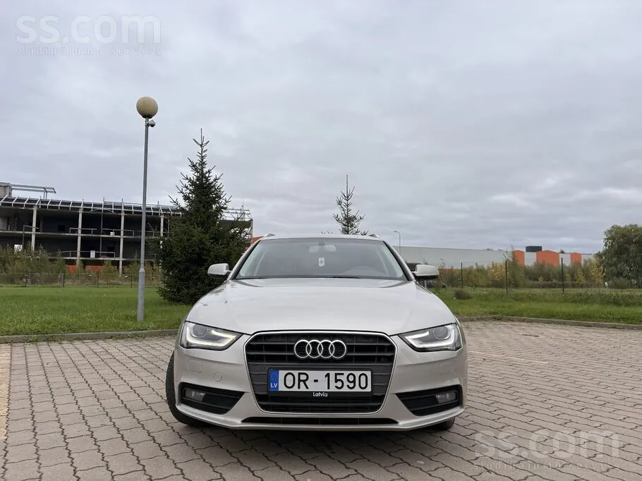 Audi A4 2012 photo 3