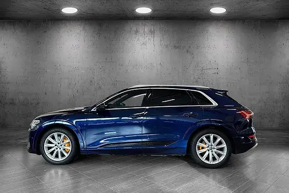 Audi E-Tron 2021 photo 2