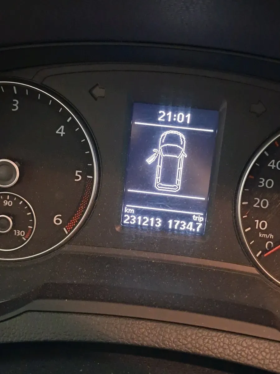 Volkswagen Sharan 2012 photo 2