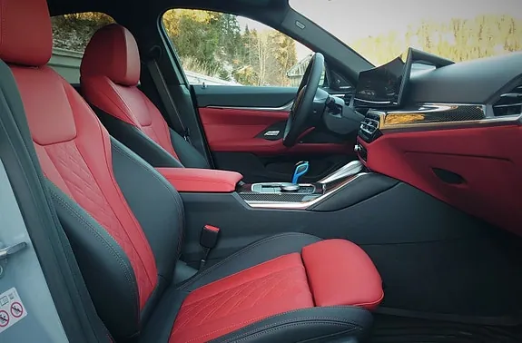 BMW I4 2023 photo 3