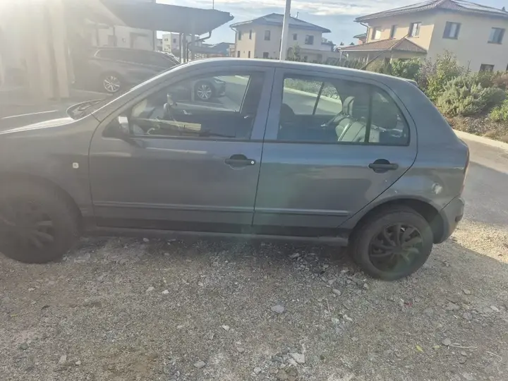 Skoda Fabia 2005 photo 3