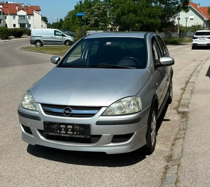 Opel Corsa 2004 photo 2