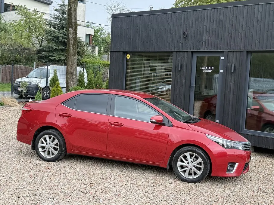 Toyota Corolla 2015 photo 2