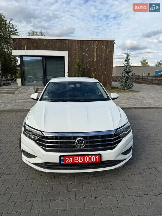 Volkswagen Jetta 2019 photo 2