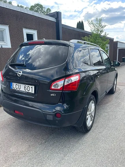 Nissan Qashqai 2011 photo 4