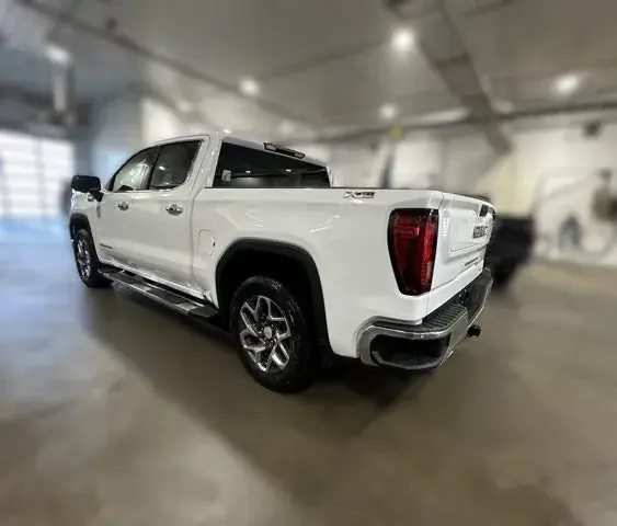 GMC Sierra 1500 2026 photo 3