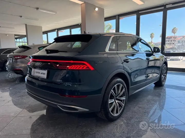 Audi Q8 2021 photo 4