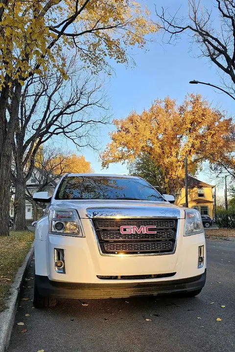 GMC Terrain 2010 photo 2