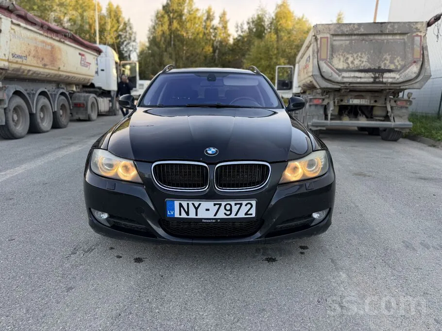 BMW 318D 2009 photo 2