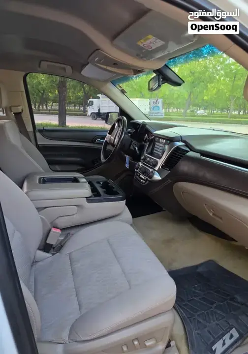 Chevrolet Tahoe 2018 photo 2