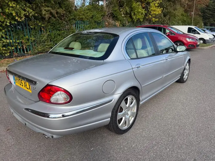 Jaguar X-Type 2005 photo 5