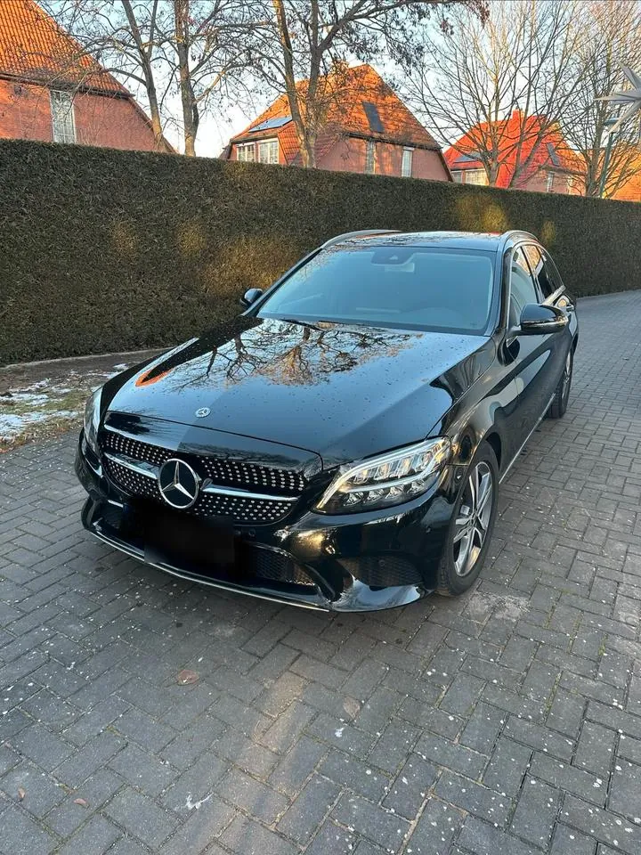 Mercedes-Benz C 220 D