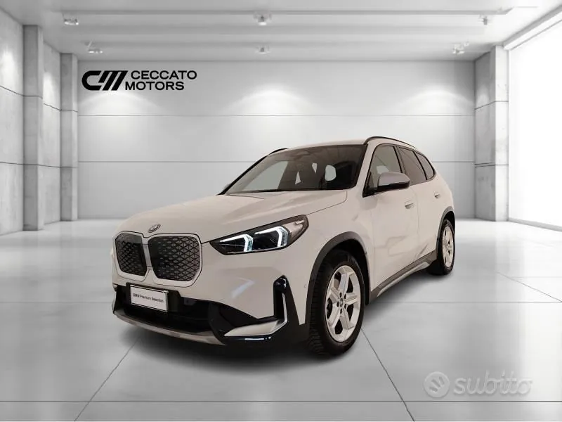 BMW Ix1
