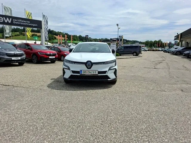 Renault Megane 2026 photo 2