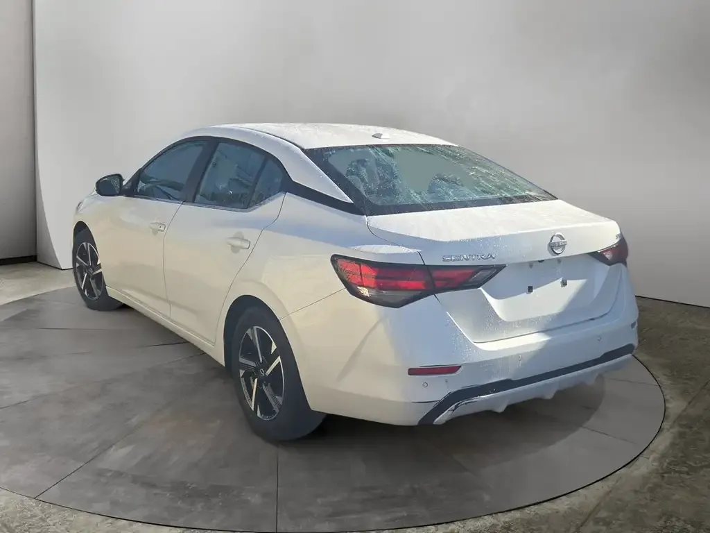 Nissan Sentra 2024 photo 3