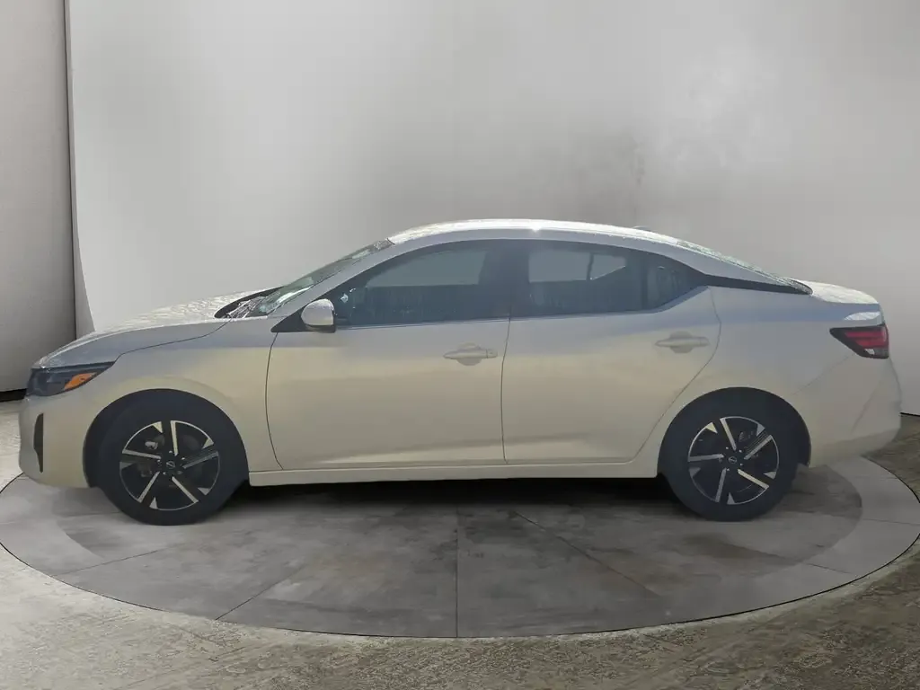 Nissan Sentra 2024 photo 2