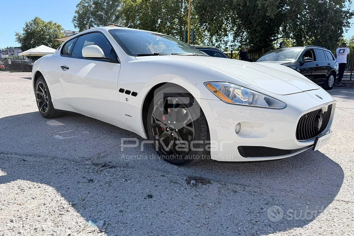 Maserati Granturismo 2012 photo 3