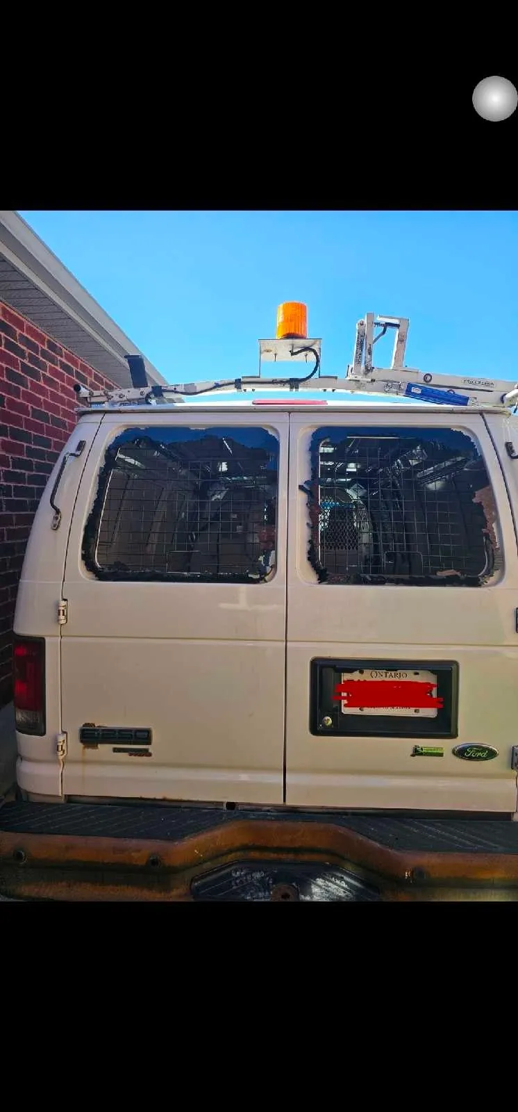 Ford E250 2012 photo 5