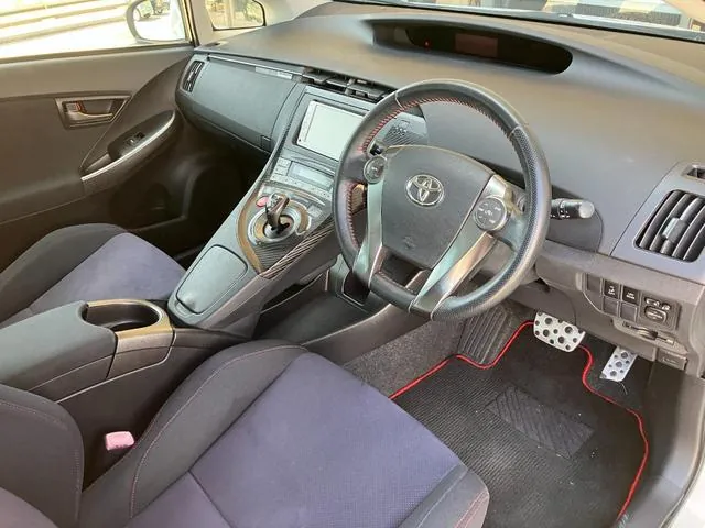 Toyota Prius 2013 photo 5