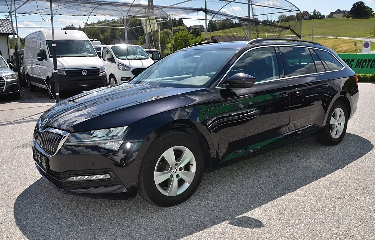 Skoda Superb 2021 photo 2
