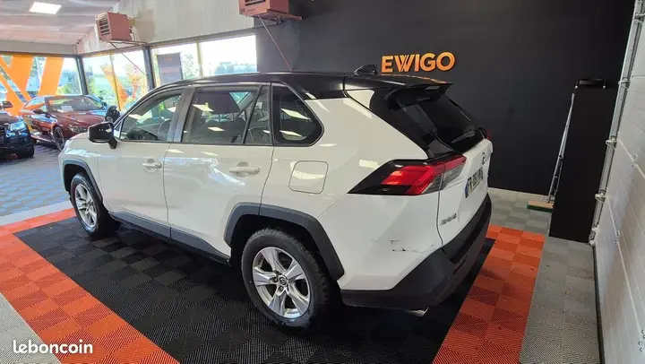 Toyota Rav4 2020 photo 3