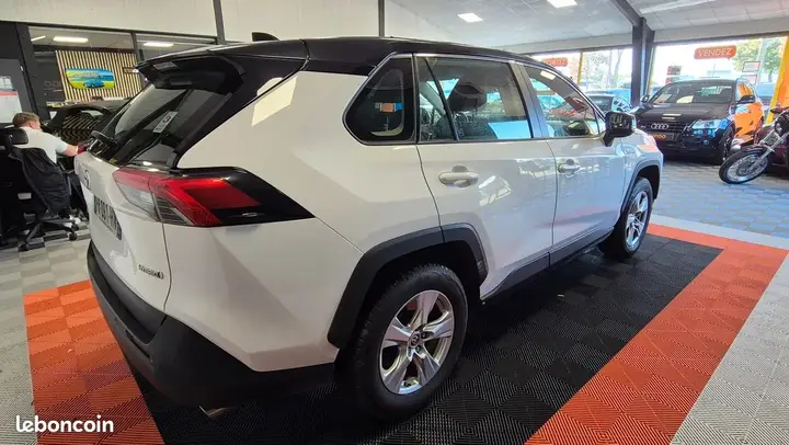 Toyota Rav4 2020 photo 4